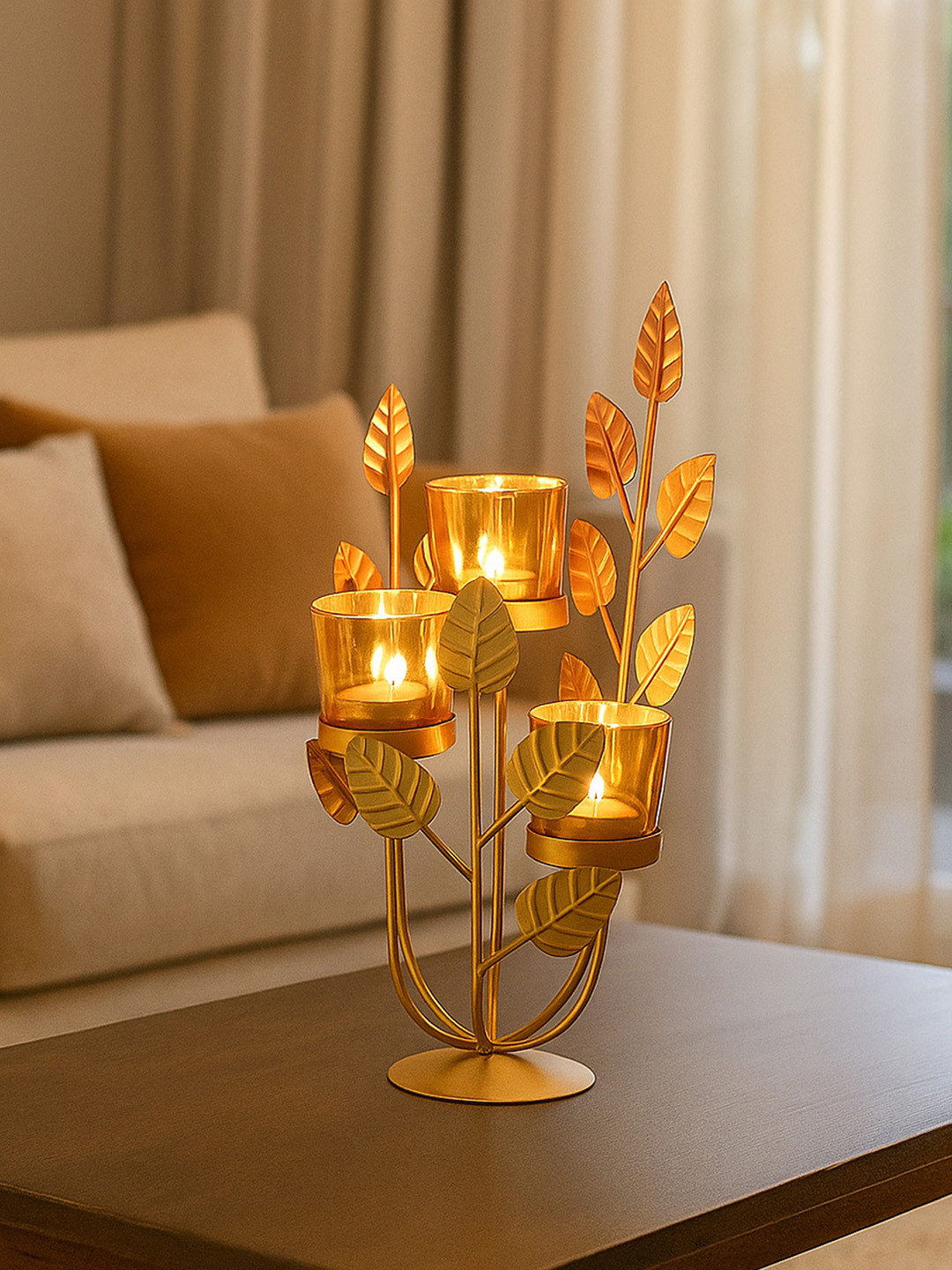 MARKET99 Gold-Toned Leaf Shape Candle Holder
