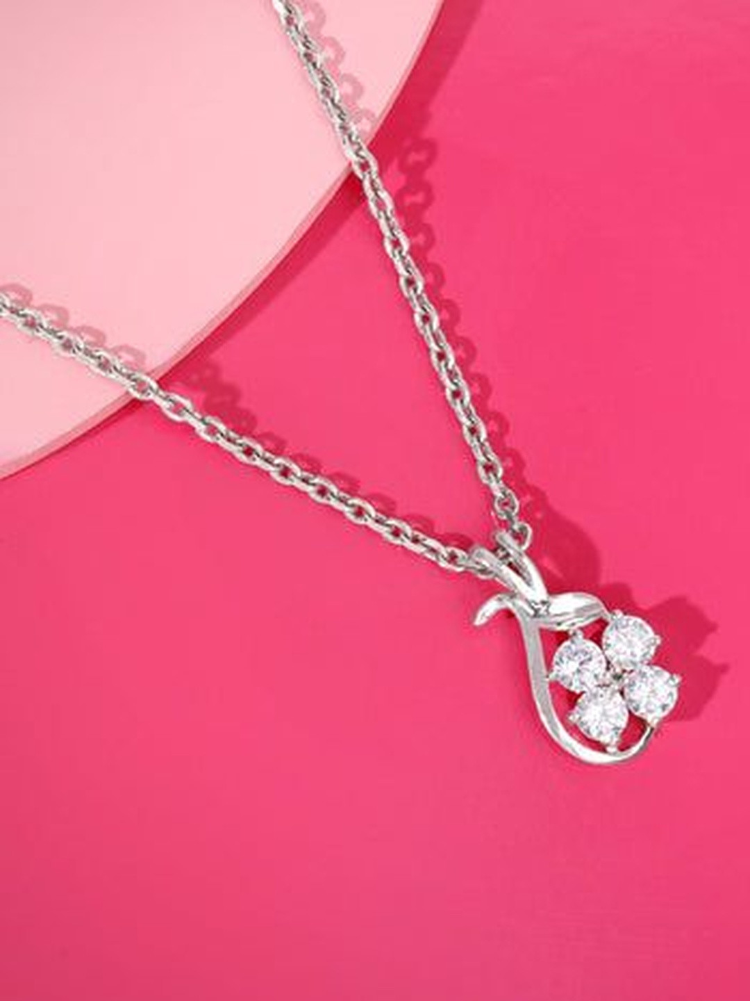 GIVA 925 Sterling Silver Rhodium-Plated Zircon Floral Hug Pendant With Link Chain