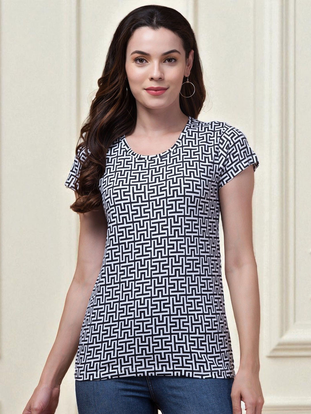 INUKA Black and White Geometric Printed Cotton T-shirt