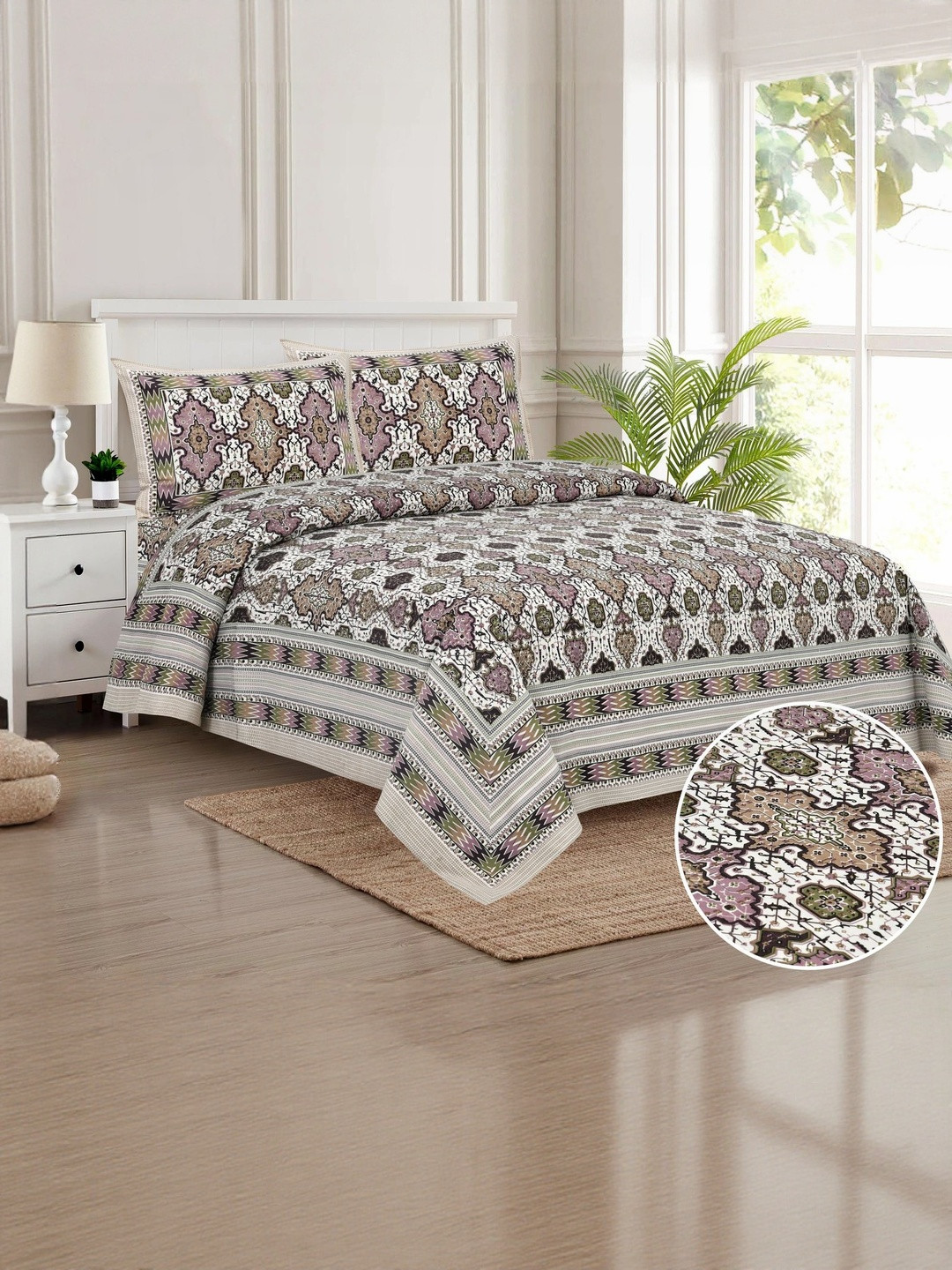 DHANOTA White & Green Ethnic Motifs 180 TC Cotton Super King Bedsheet With 2 Pillow Covers
