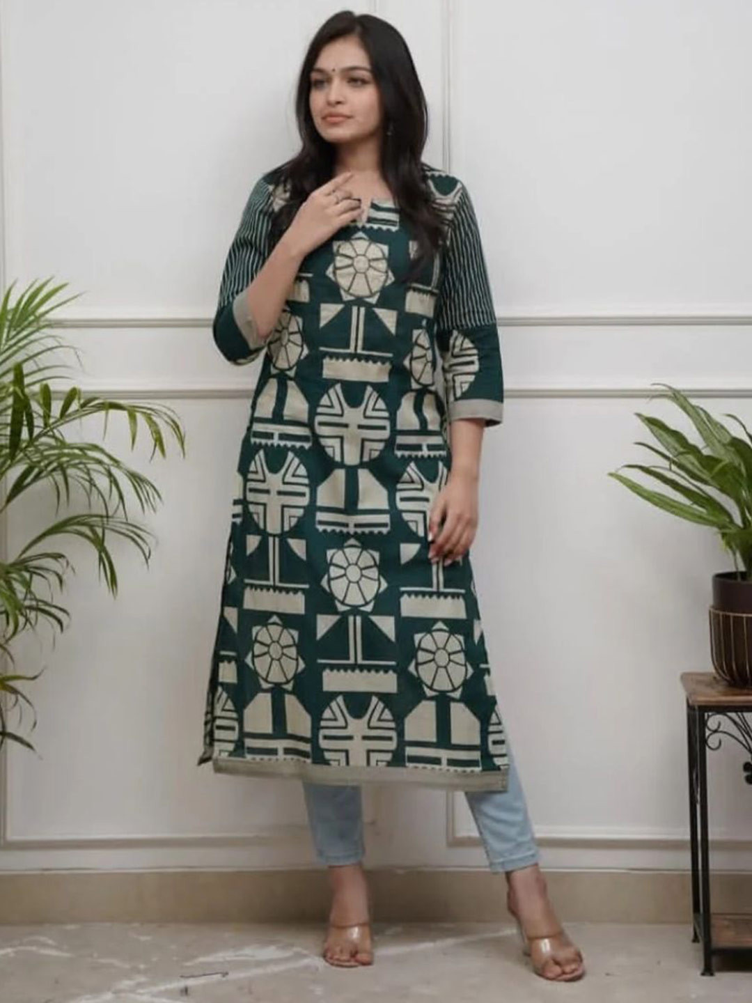 DEVIDINO Geometric Embellished Pure Cotton Kurti