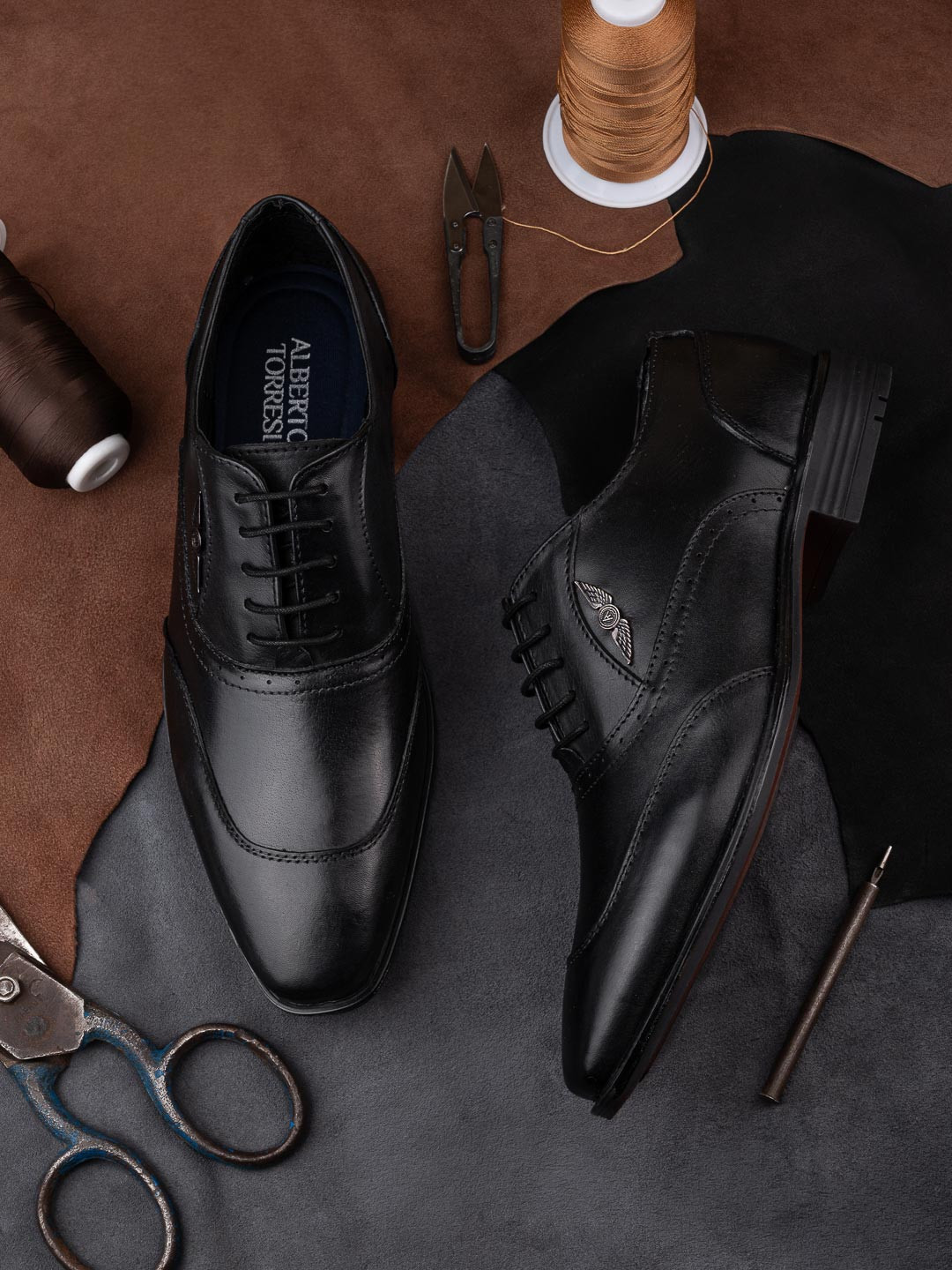 Alberto Torresi Men Textured Formal Oxfords