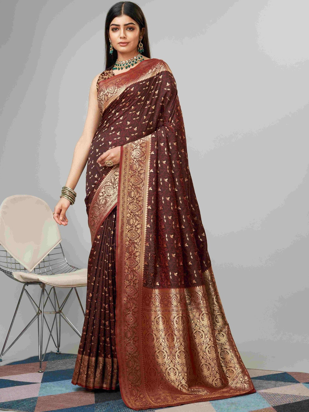 RATNAVALI Women Ethnic Motifs Zari Silk Blend Ethnic Saree