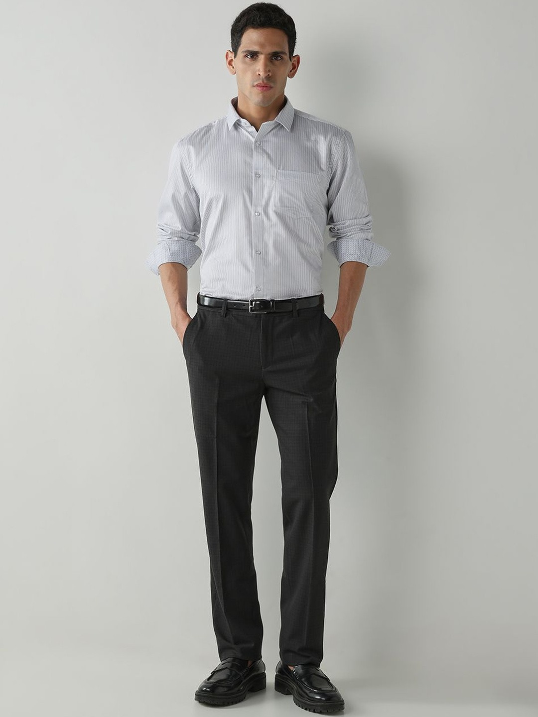 Reid & Taylor Men Solid Relaxed Flat-Front Formal Trousers