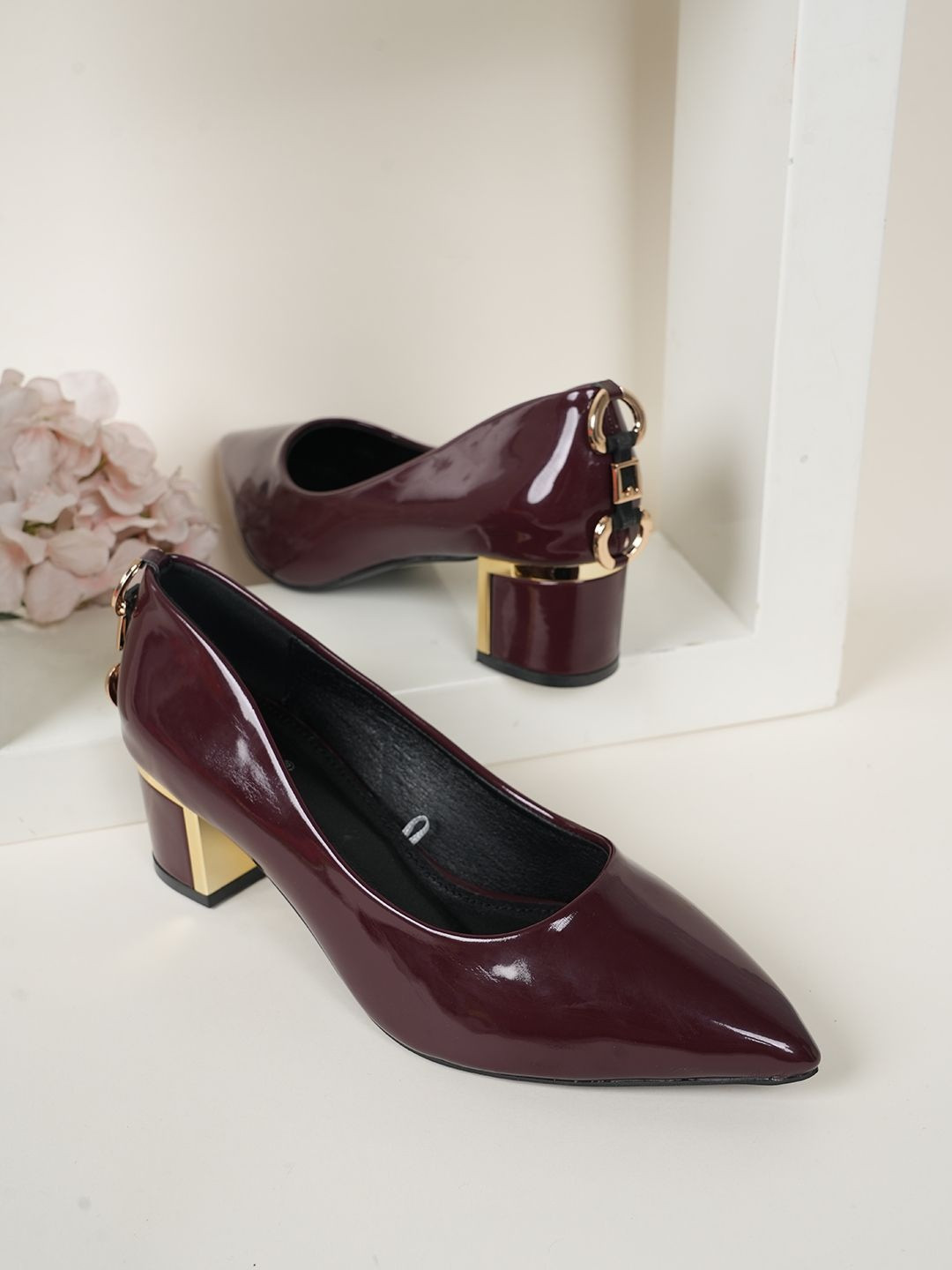 Dollphin Pointed Toe Party Block Pumps