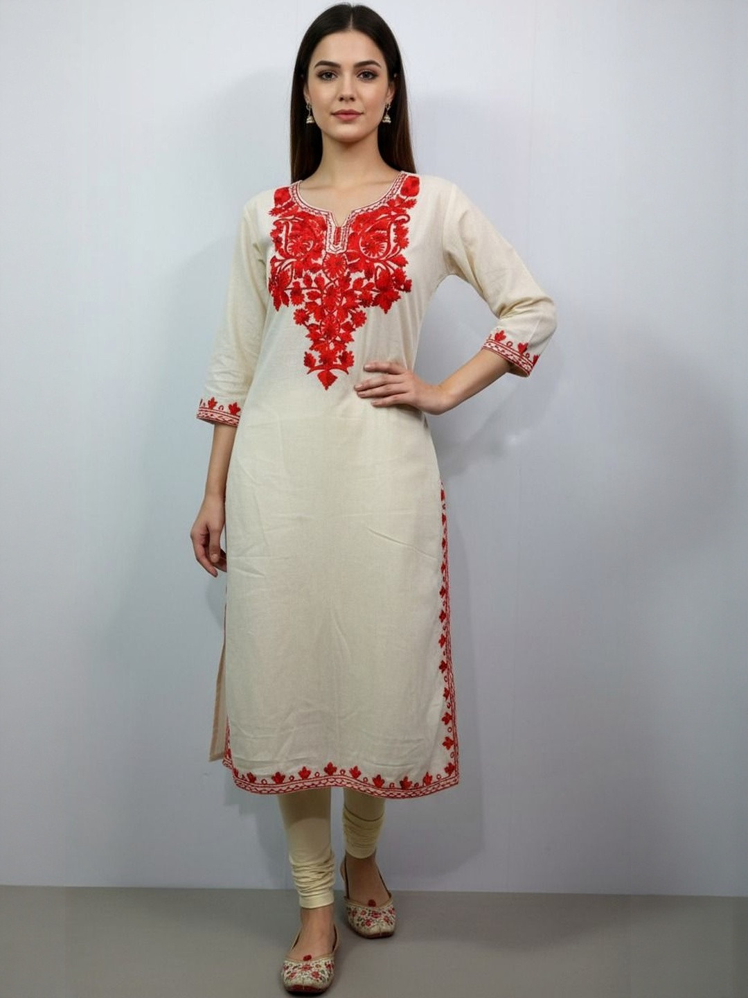 TRENDY ERA Women Ethnic Motifs Embroidered V-Neck Kurti