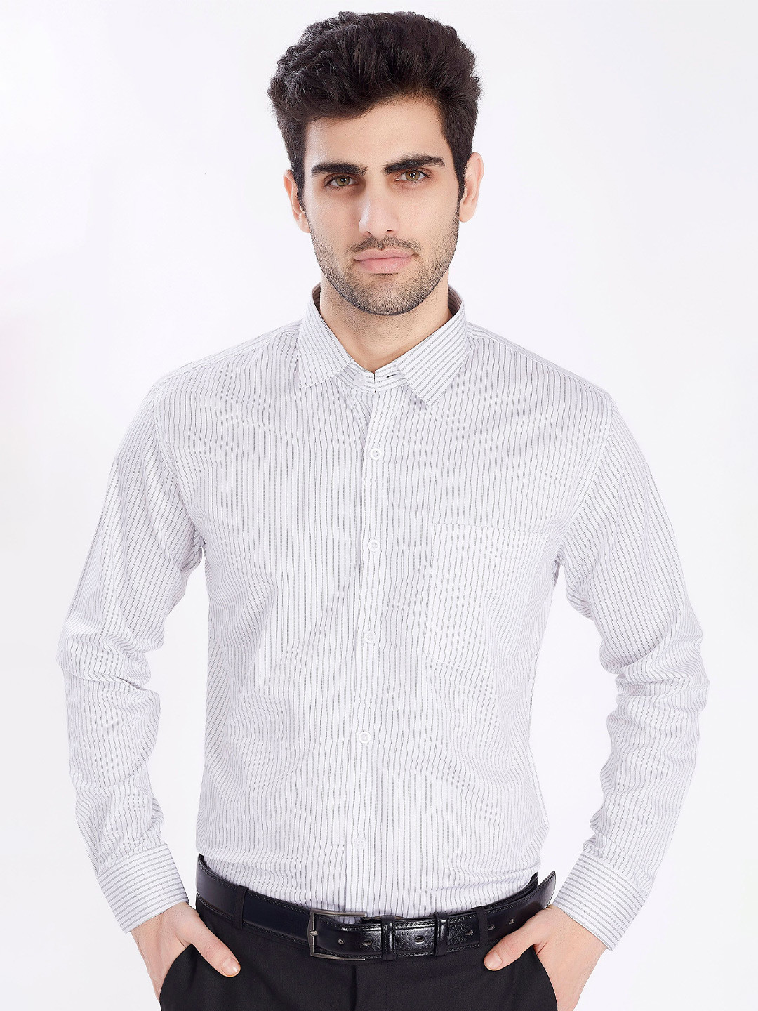 THE BEETEL HOUSE Men India Slim Fit Vertical Striped Spread Collar Cotton Formal Shirt