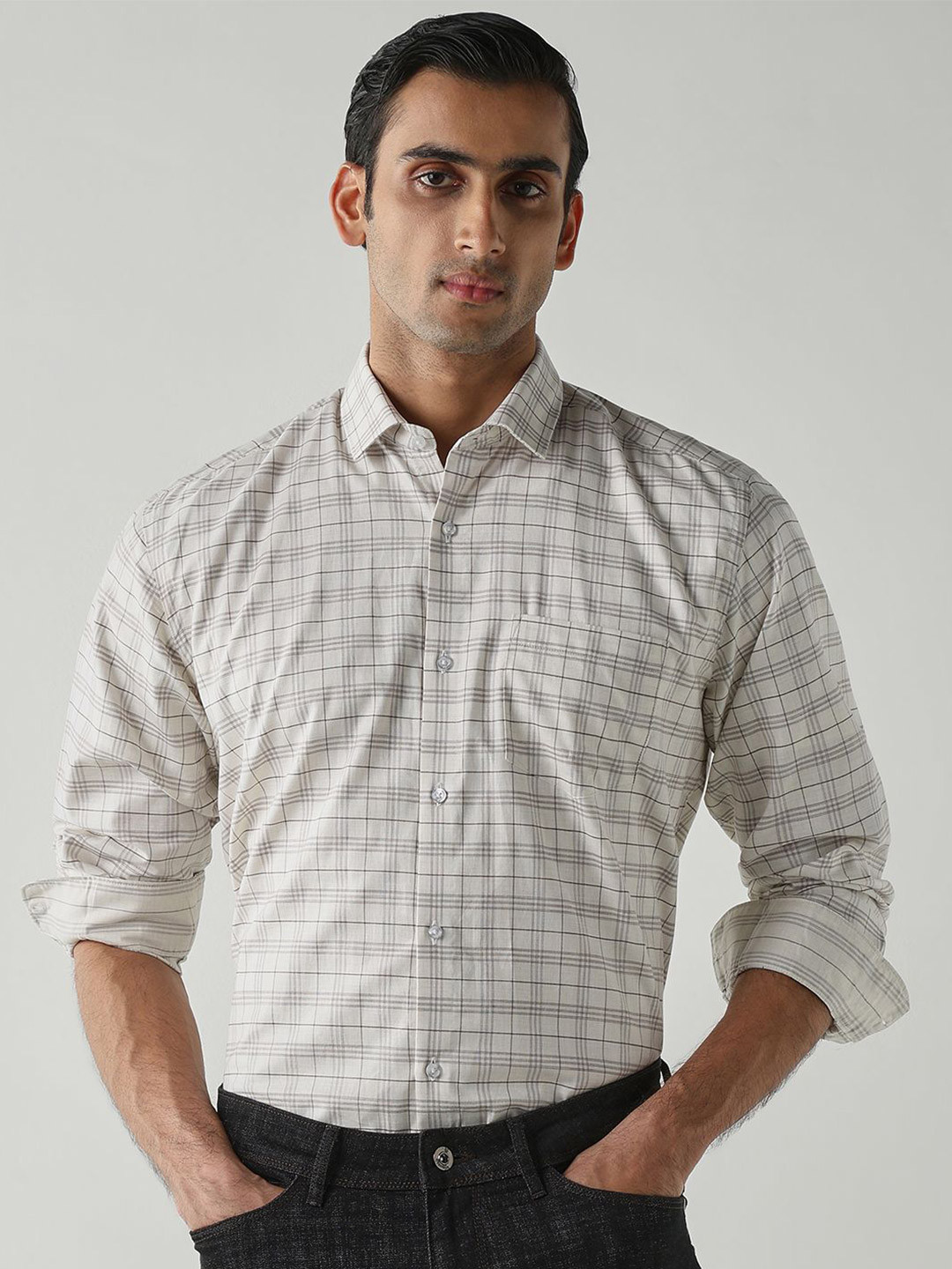 Reid & Taylor Men Comfort Fit Windowpane Checked Spread Collar Pure Cotton Casual Shirt