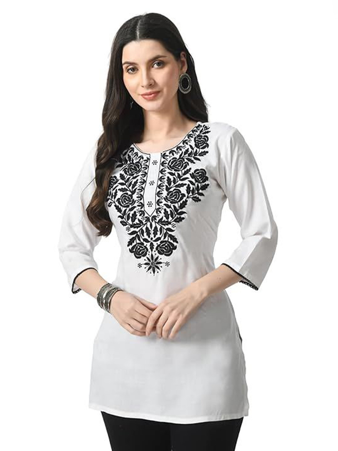 ZUBLEE Women Floral Printed Thread Work Kurta
