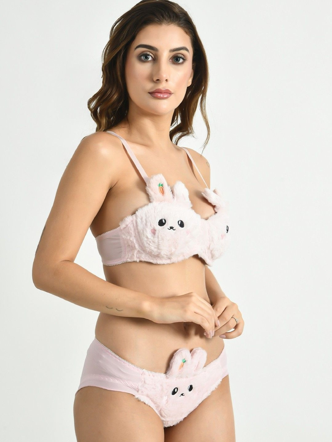 1TO FINITY Kitty Cartoon Medium Coverage Lightly Padded Bra And Panty