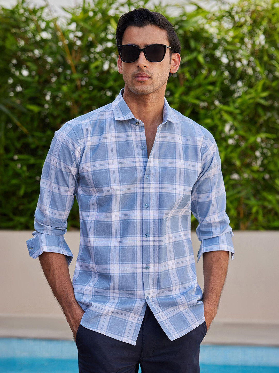 Zeyo Men Relaxed Fit Tartan Checked Spread Collar Pure Cotton Casual Shirt