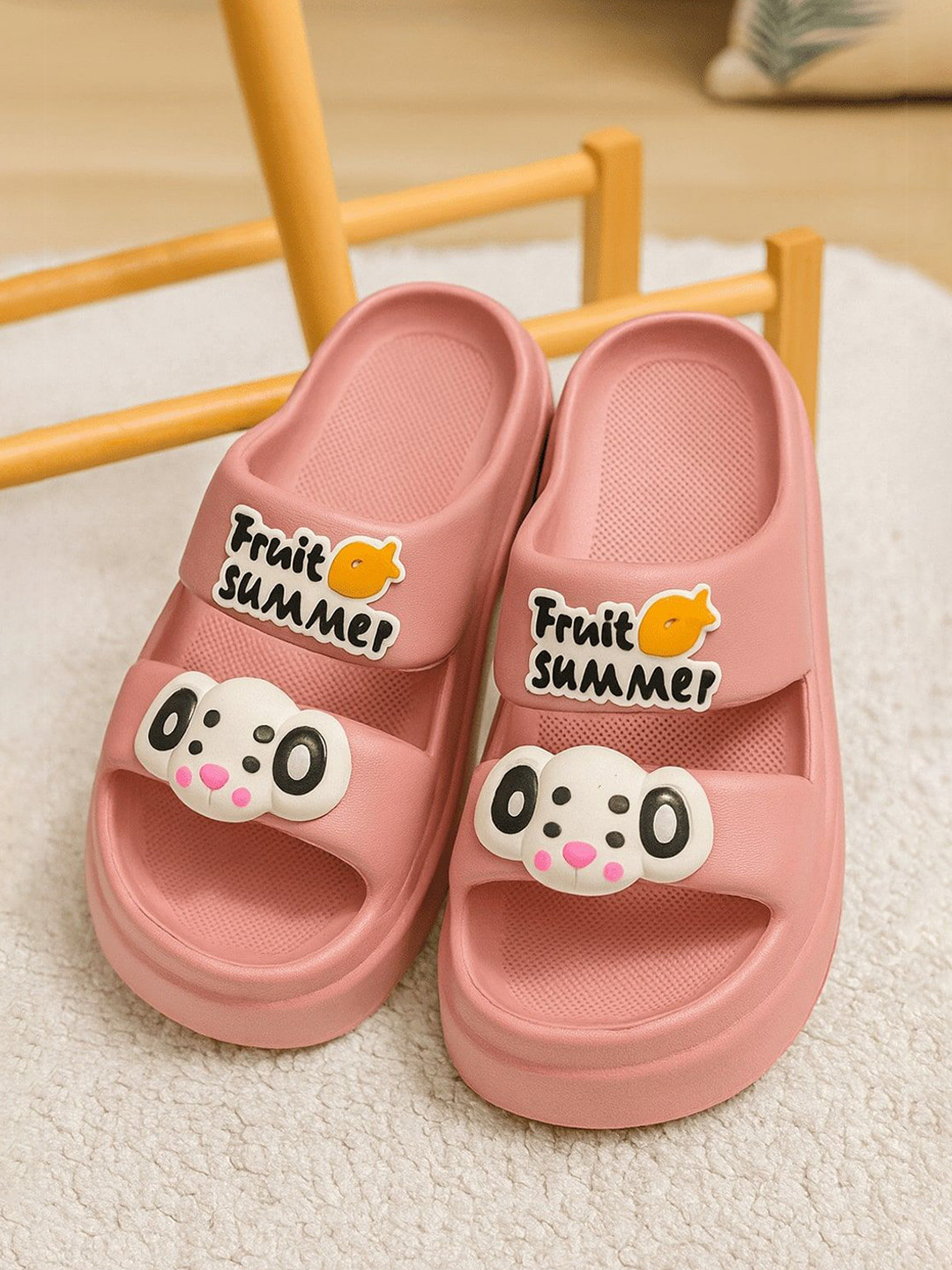 WOLVESDEN Women Cushioned Footbed Charms Detailed Clogs