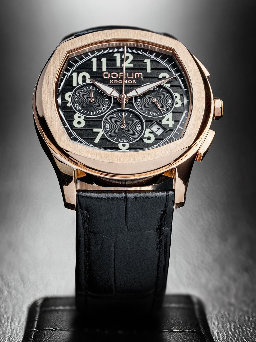 QORUM INDIA Men Printed Dial Leather Straps Analogue Chronograph Watch G130 Kronos-Black