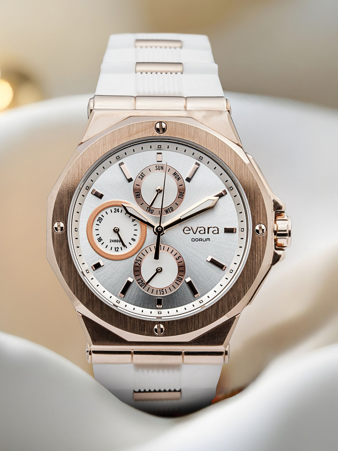 QORUM INDIA Women Dial Stainless Steel Analogue Watch G113 Evara-White Dial Rose