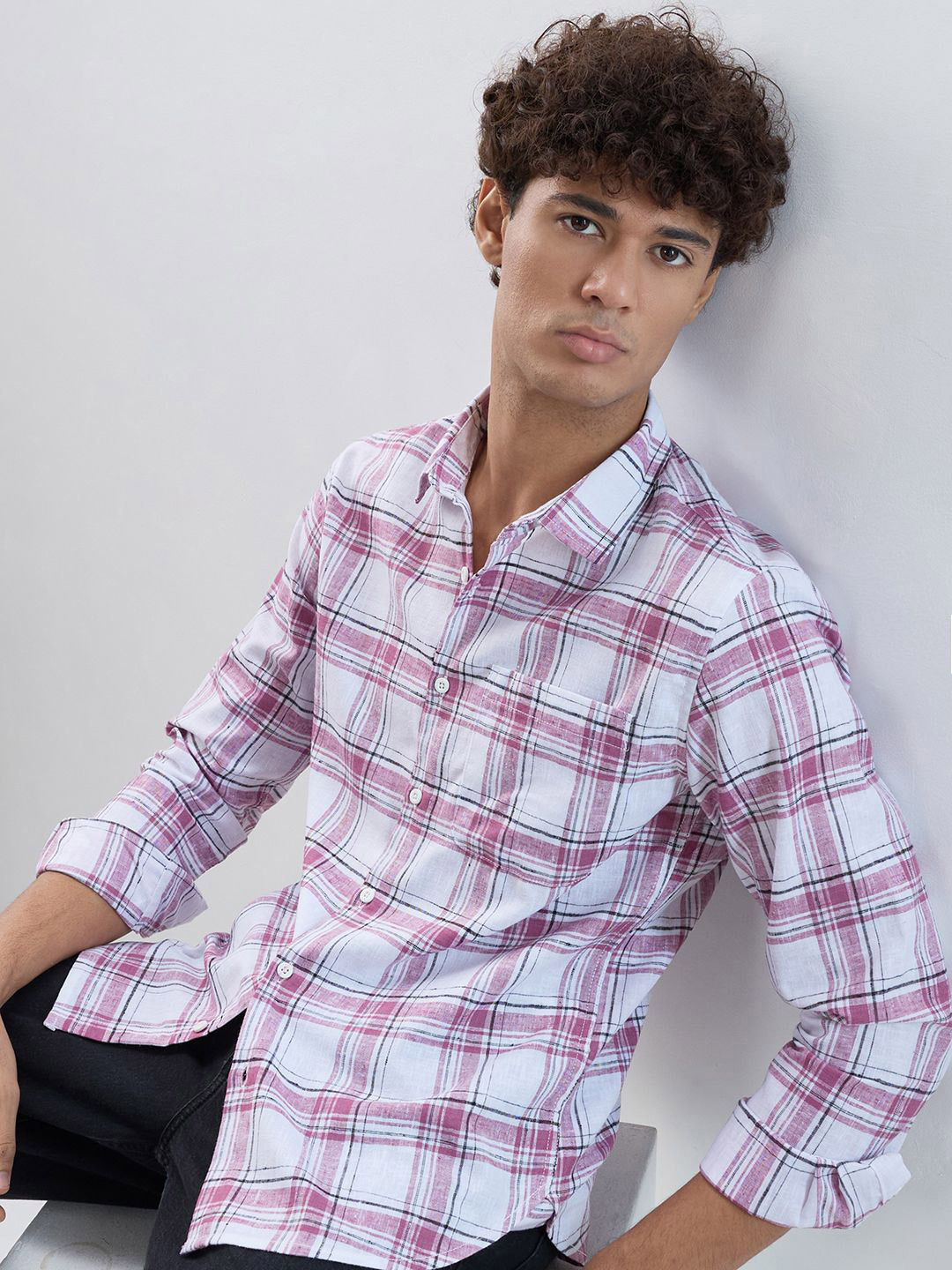 HERE&NOW Men Checked Spread Collar Casual Shirt