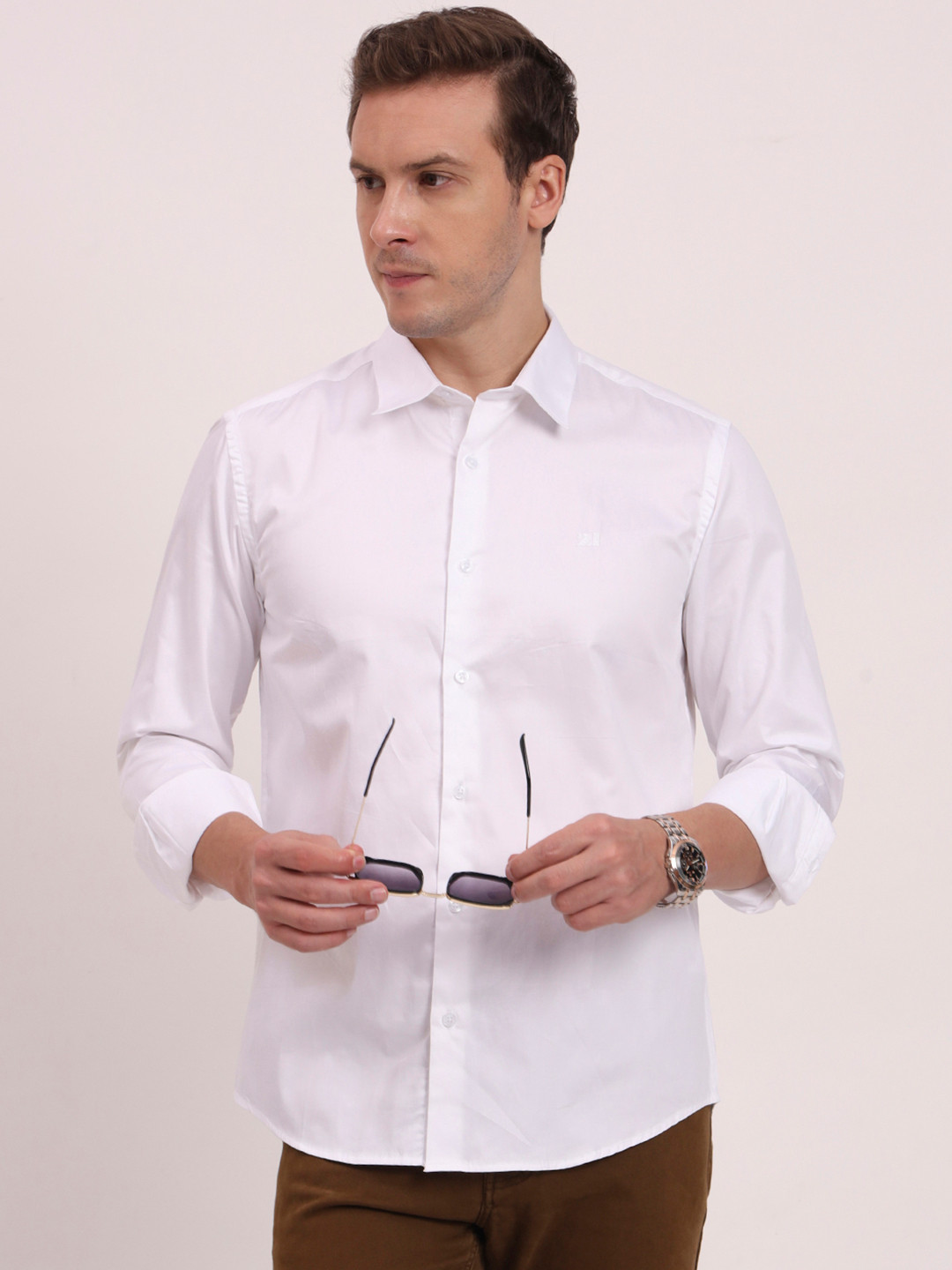 HOUSE OF TWENTY ONE Men Spread Collar Slim Fit Casual Cotton Shirt