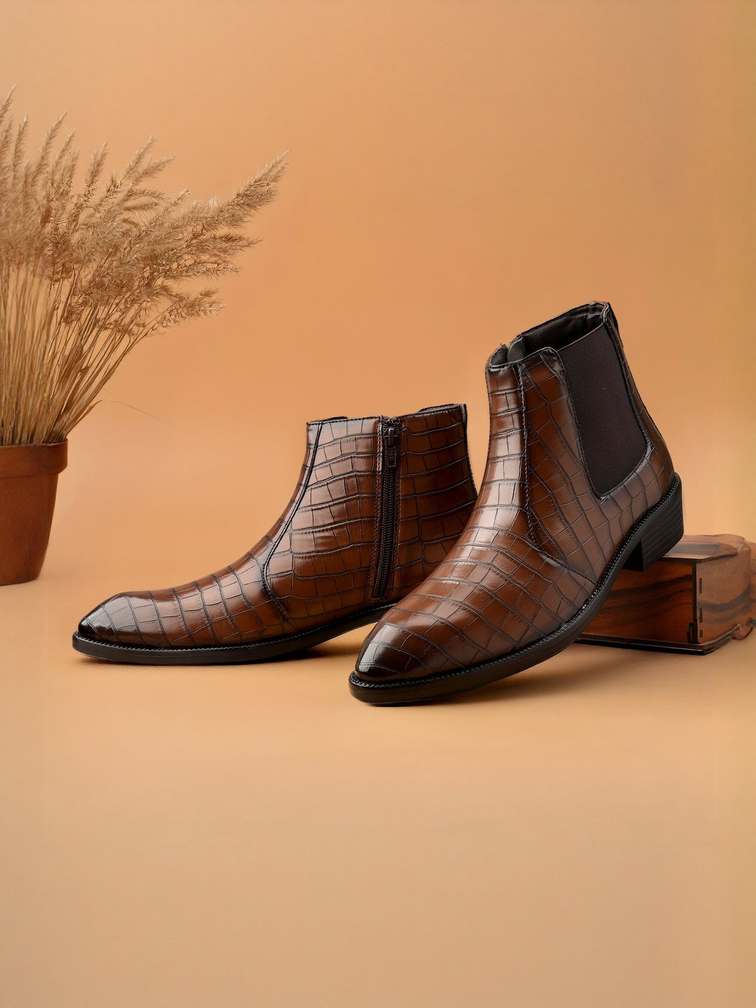 Bxxy Men Textured Ankle-Length Pointed Toe Chelsea Boots