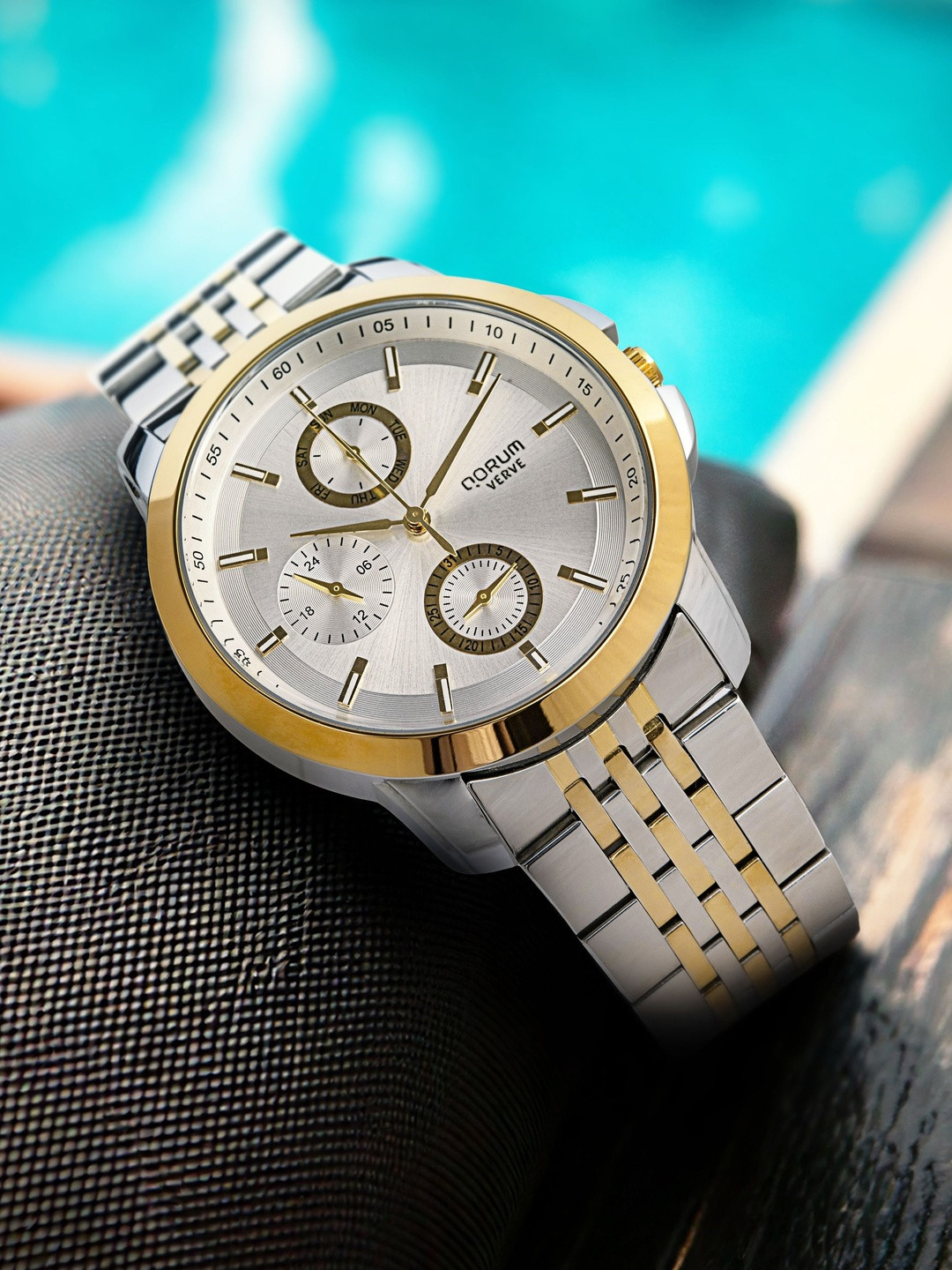 QORUM INDIA Men Round Embellished Dial & Stainless Steel Analogue Watch G139 VERVE-Silver