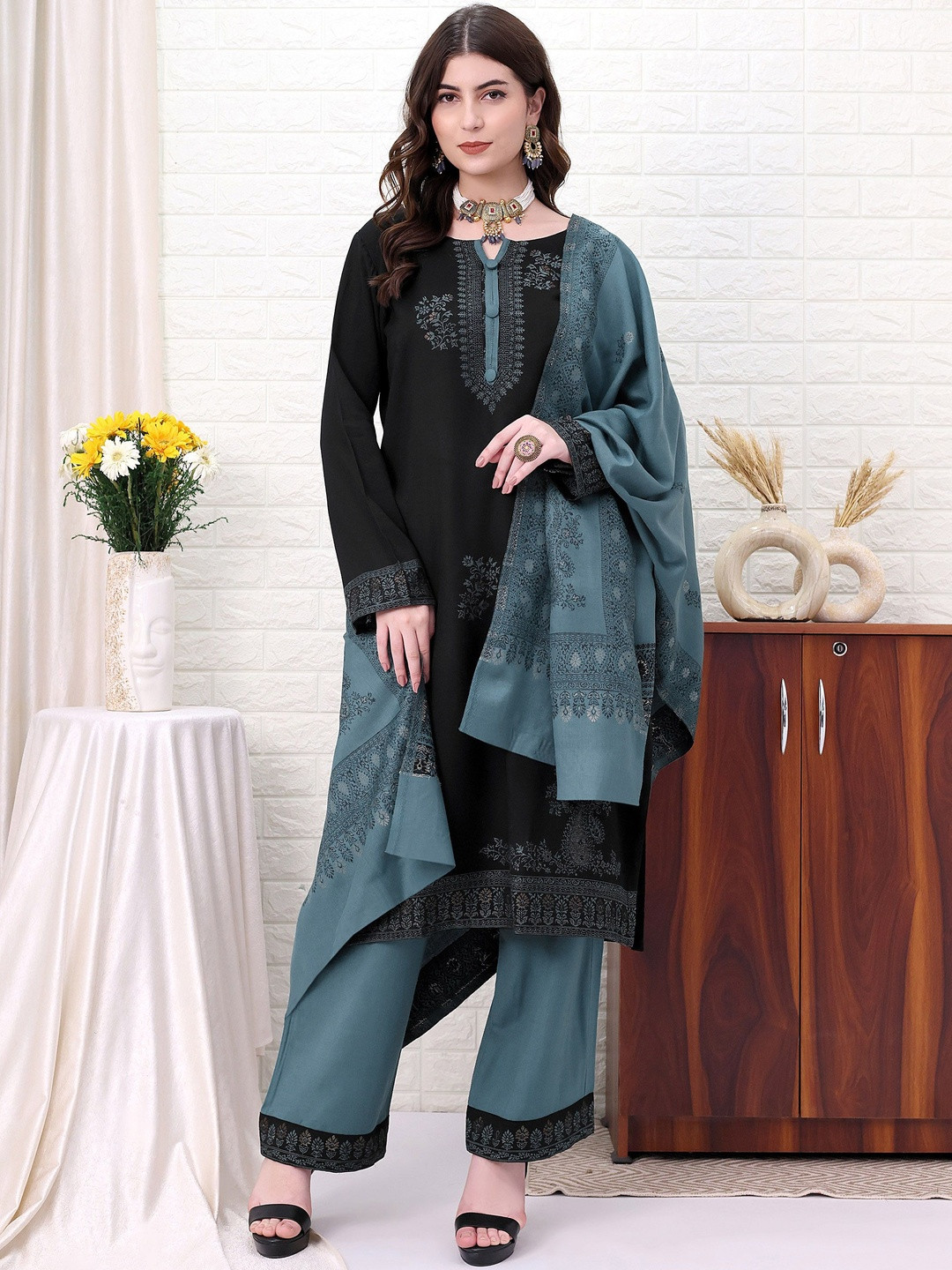 Hemkunt Fabric Ethnic Motifs Embroidered Pashmina Weaved Unstitched Dress Material