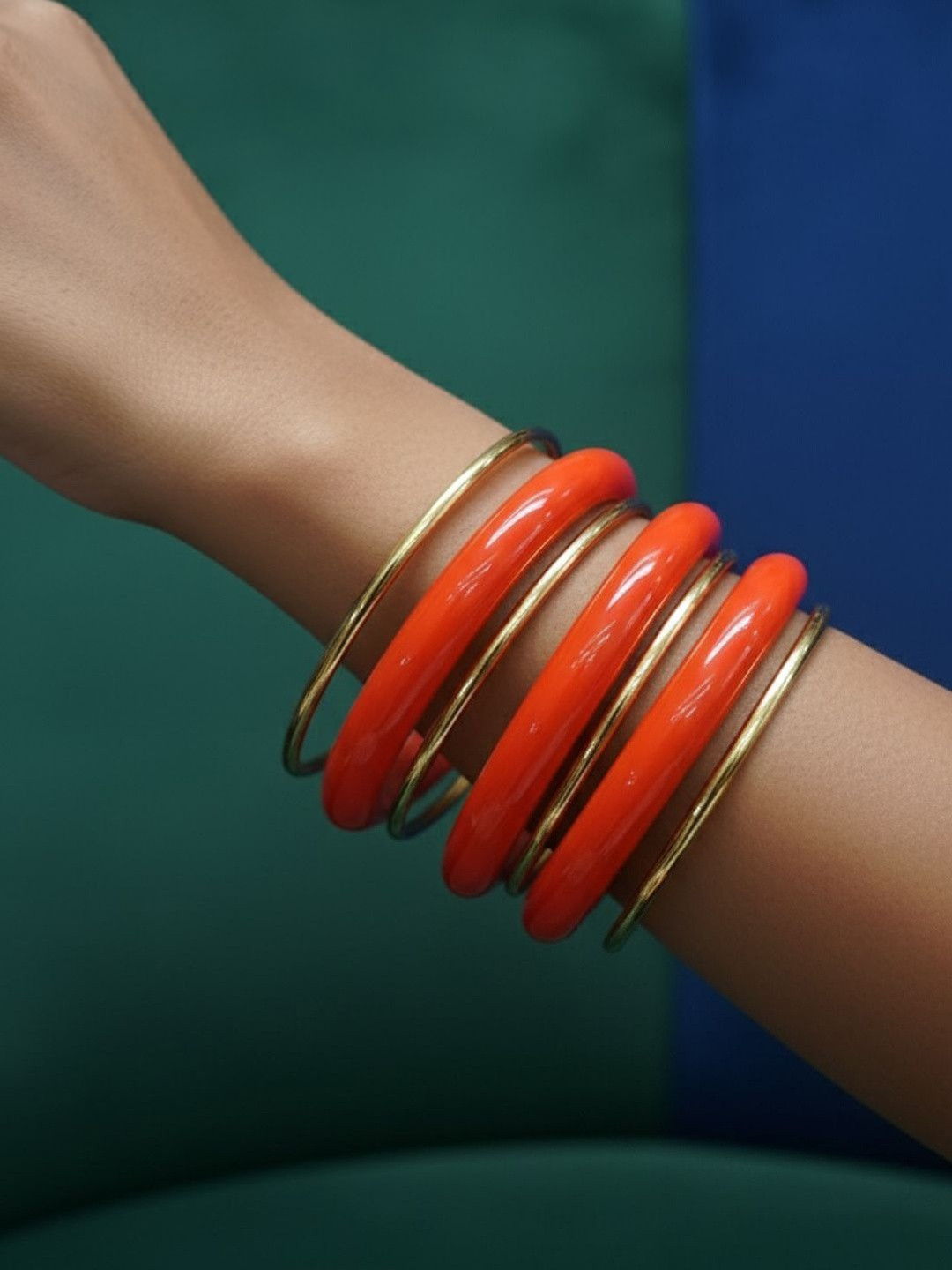 PANASH Set Of 7 Gold-Plated Multi Glass Bangles