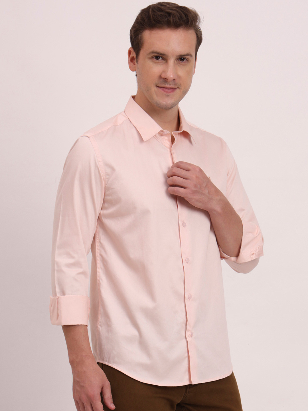HOUSE OF TWENTY ONE Men Spread Collar Slim Fit Casual Cotton Shirt