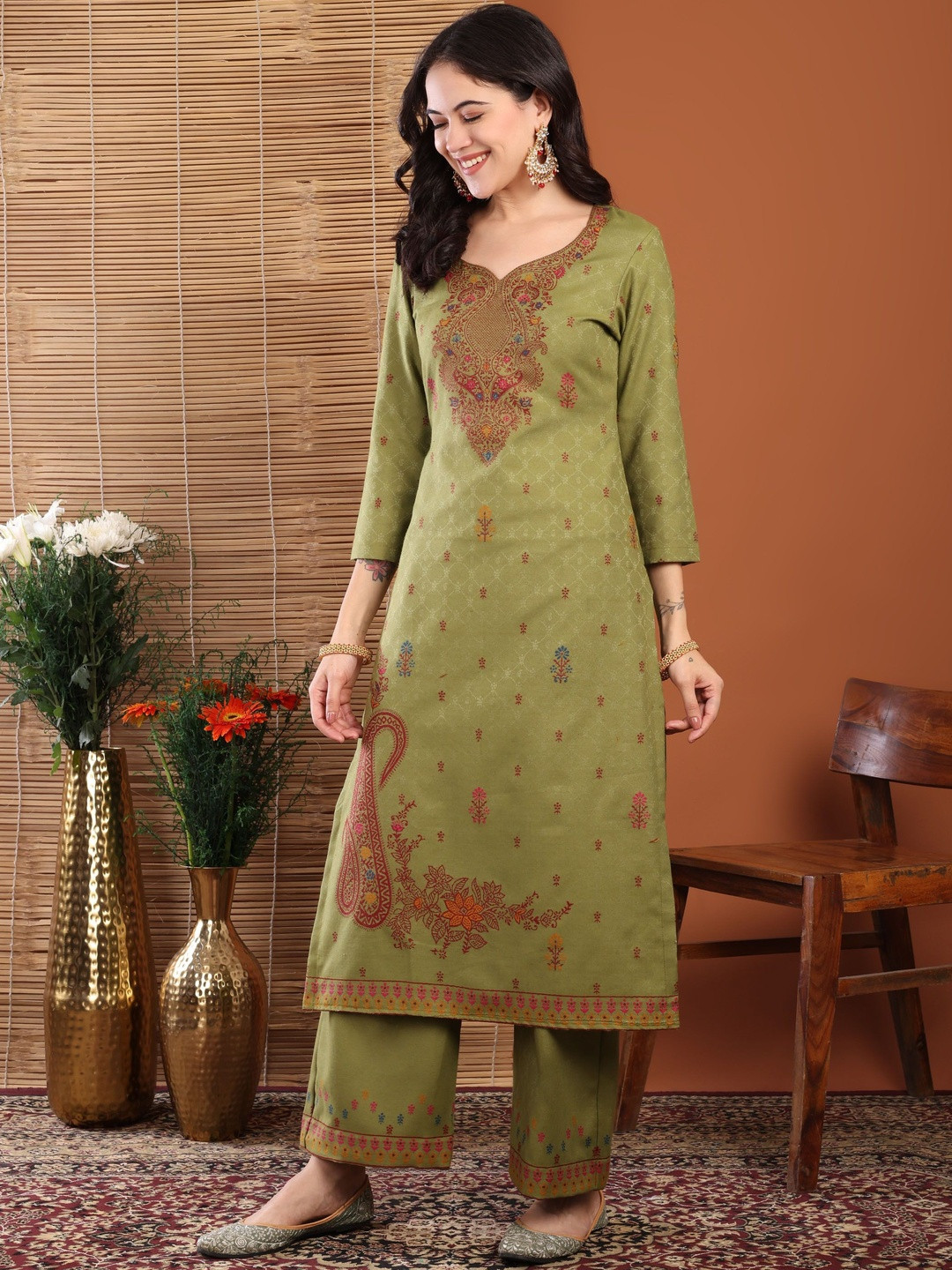 Hemkunt Fabric Floral Embroidered Thread Work Unstitched Dress Material