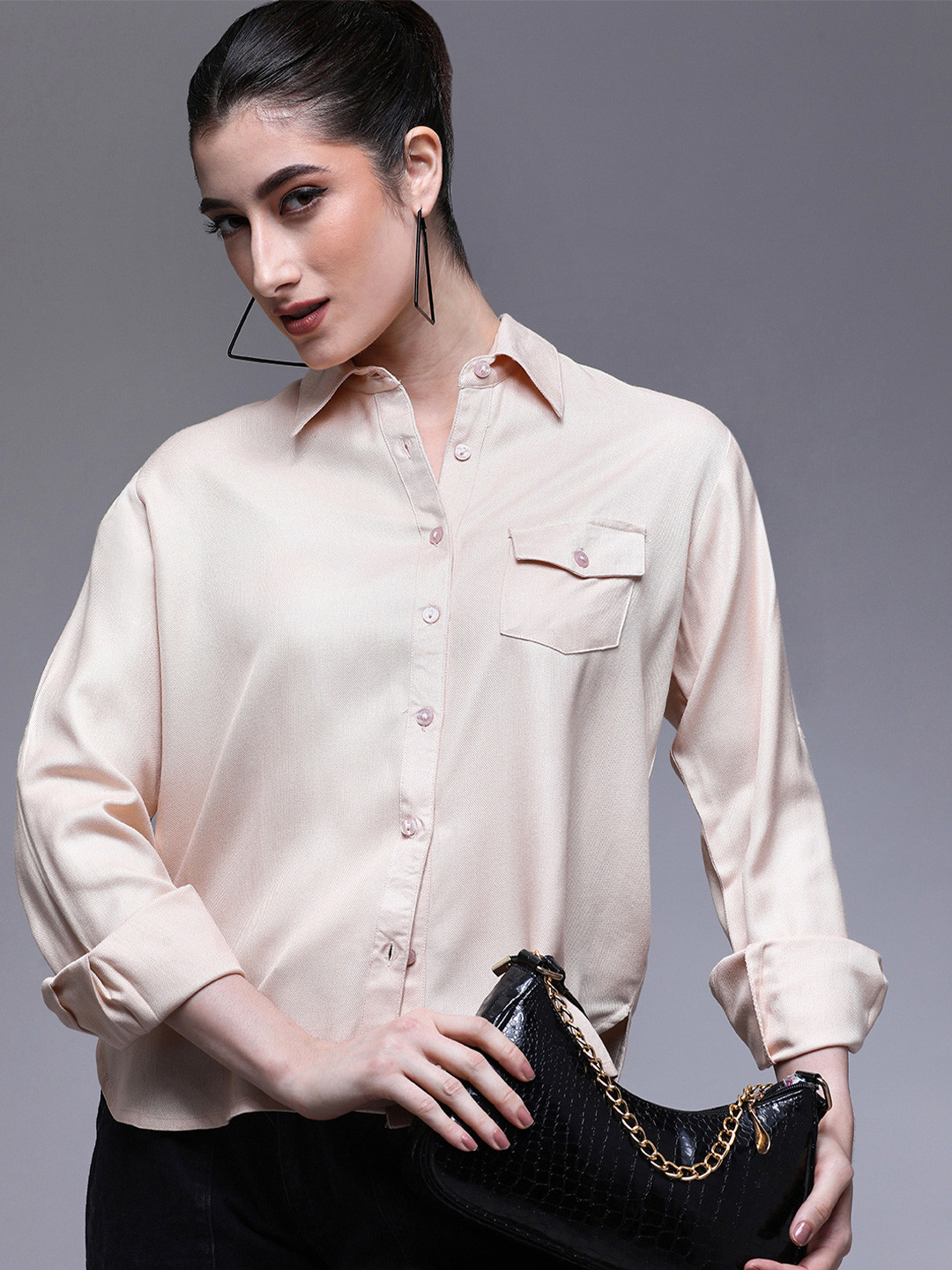 Paper Cut Oversized Spread Collar Front Pocket Solid Casual Shirt
