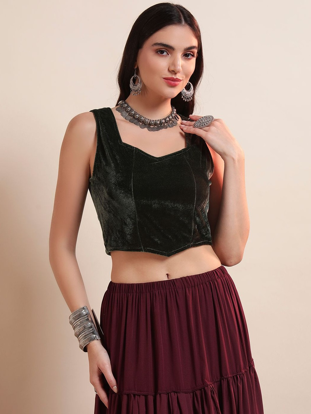 VAARARO Sweetheart Neck Velvet Saree Blouse