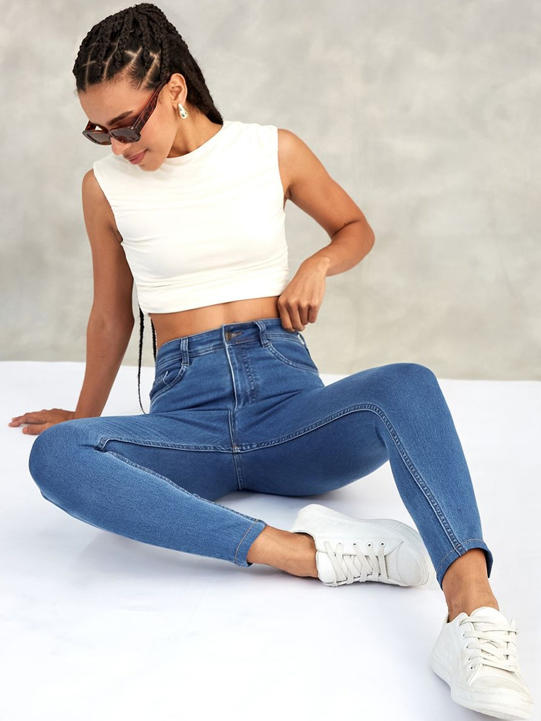 DOLCE CRUDO Women's Skinny High-Rise Distressed Cropped Denim Jeans