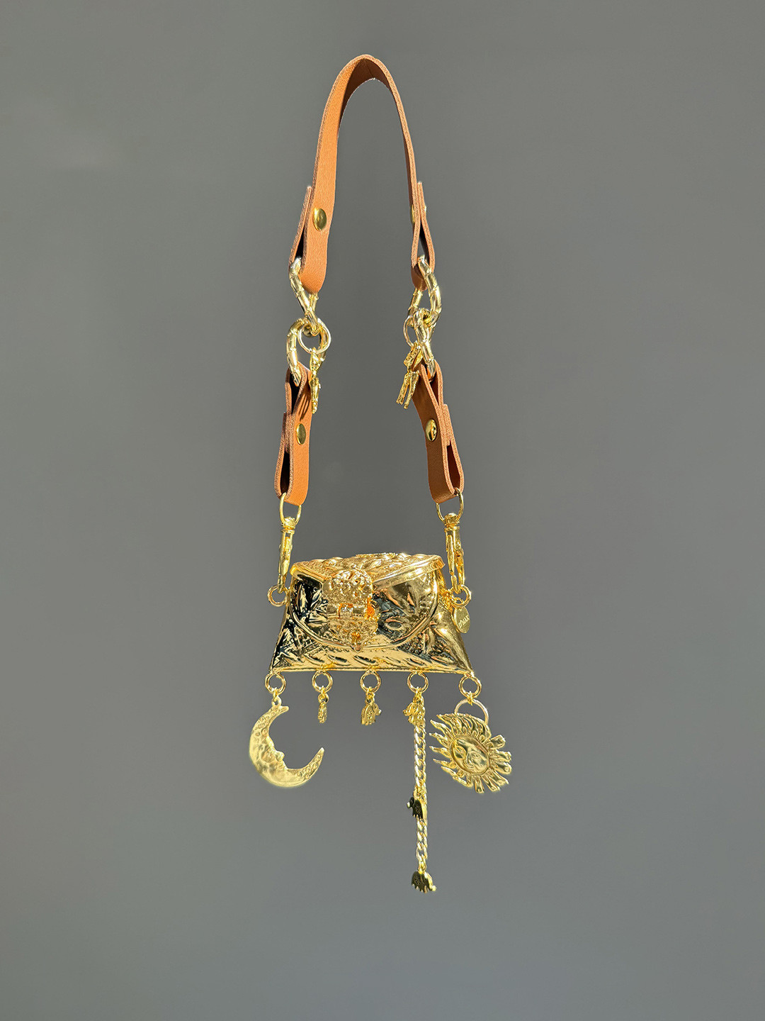 WESTORIA V Bucket Handheld Bag with Tasselled