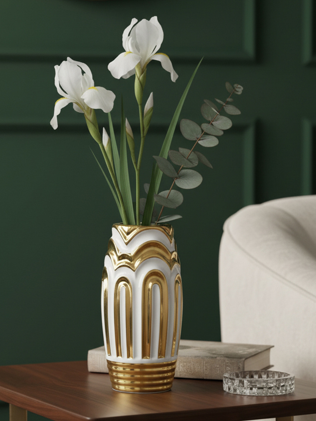 The Decor Lane White Ceramic Flower Vase