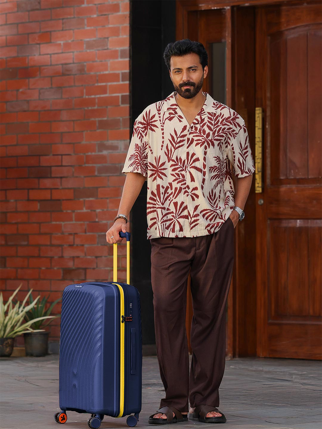 Nasher Miles Unisex Capri Hard-Sided  Polypropylene Check-in Trolley Bag