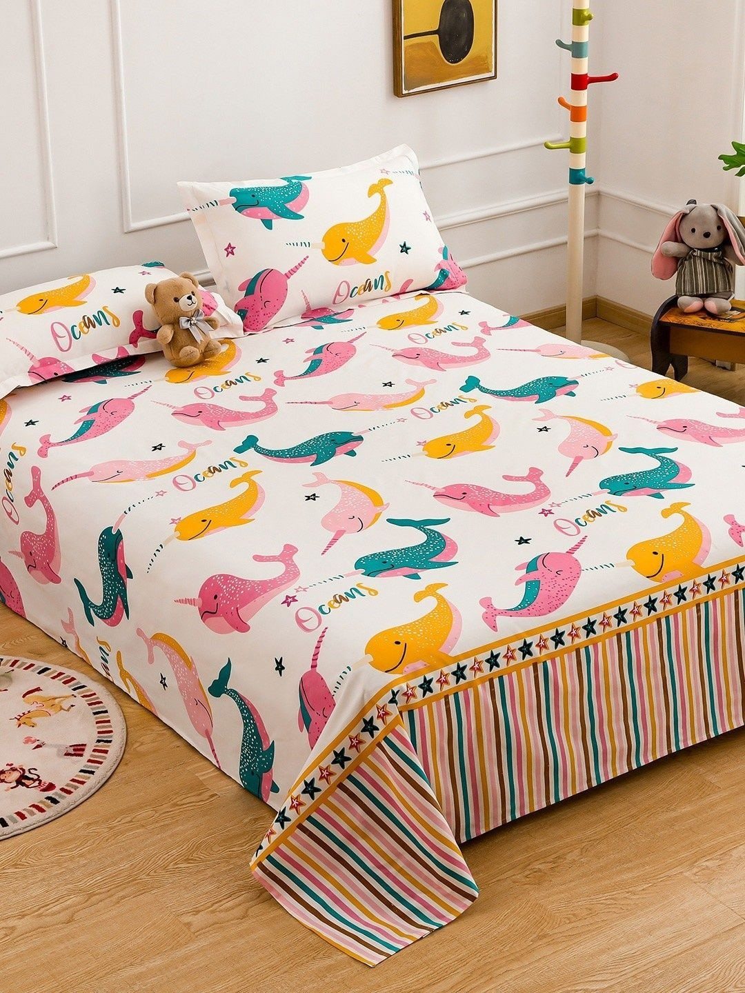 WEAVE AND DECOR White Cartoon Characters 300 TC Single Bedsheet with 2 Pillow Covers