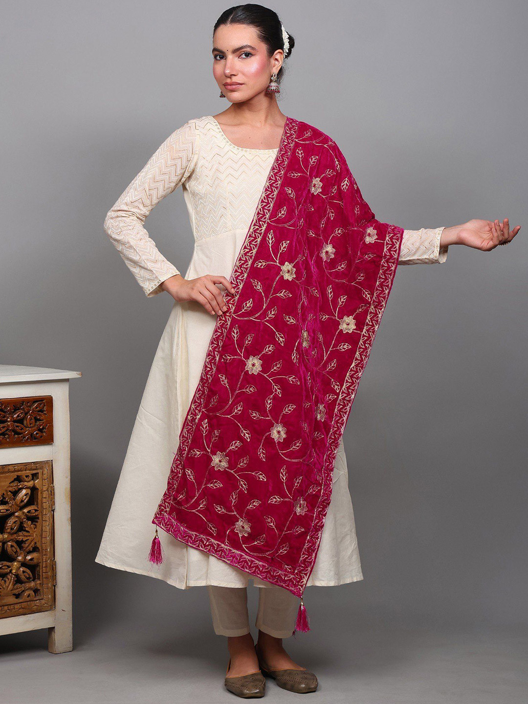 Exotic India Women Embroidered Golden Thread Velvet Dupatta With Tasselled Border