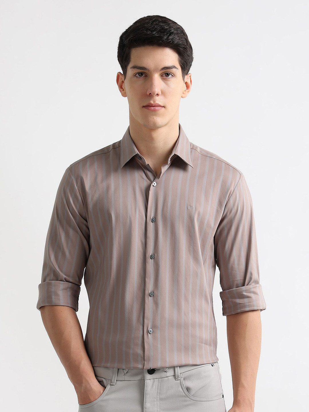 Arrow New York Men Slim Fit Vertical Striped Spread Collar Casual Shirt