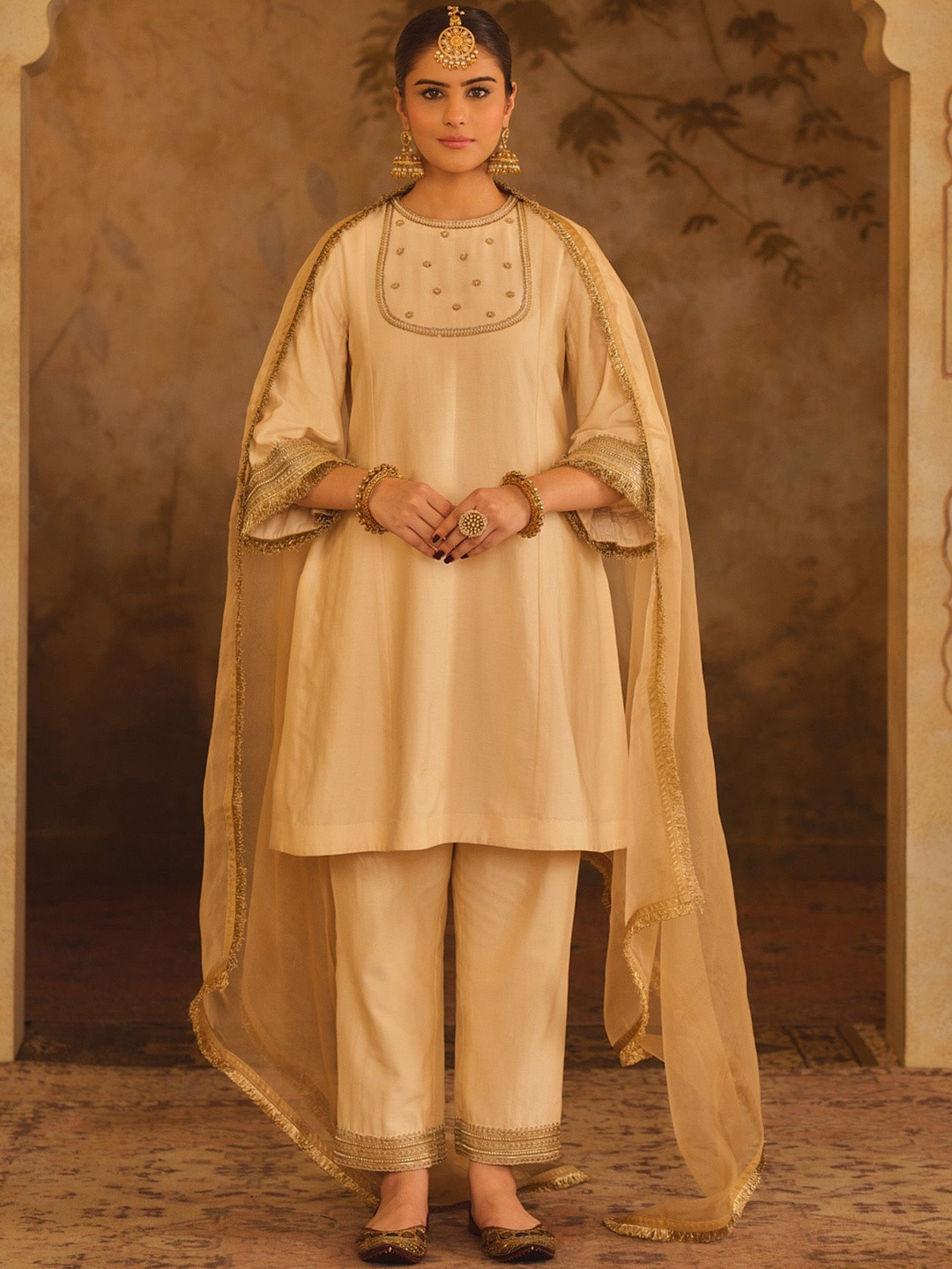 AFRIYA Women Ethnic Motifs Embroidered Regular Thread Work Chanderi Silk Kurta with Trousers & With Dupatta