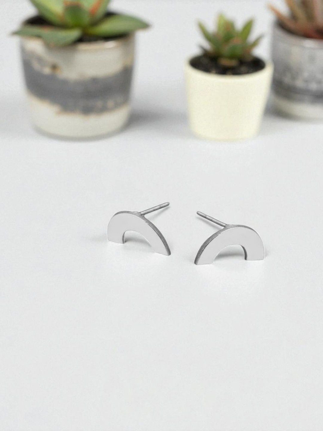 Sangria 925 Sterling Silver Circle Design Stud Earrings