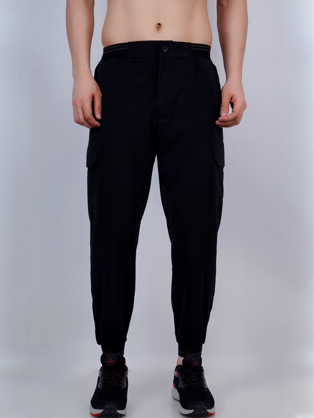 Shiv Naresh Men Relaxed Fit Mid Rise Antimicrobial Sports Cargo Joggers