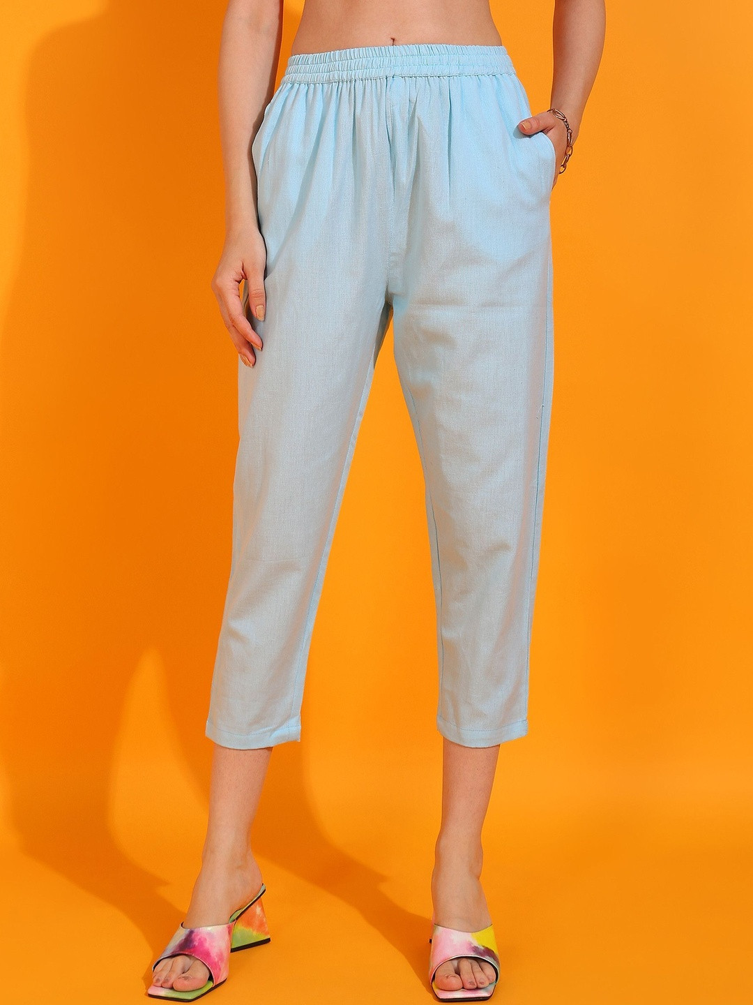 Pittra4ever Women Solid Rayon Comfort Pleated Regular Trousers