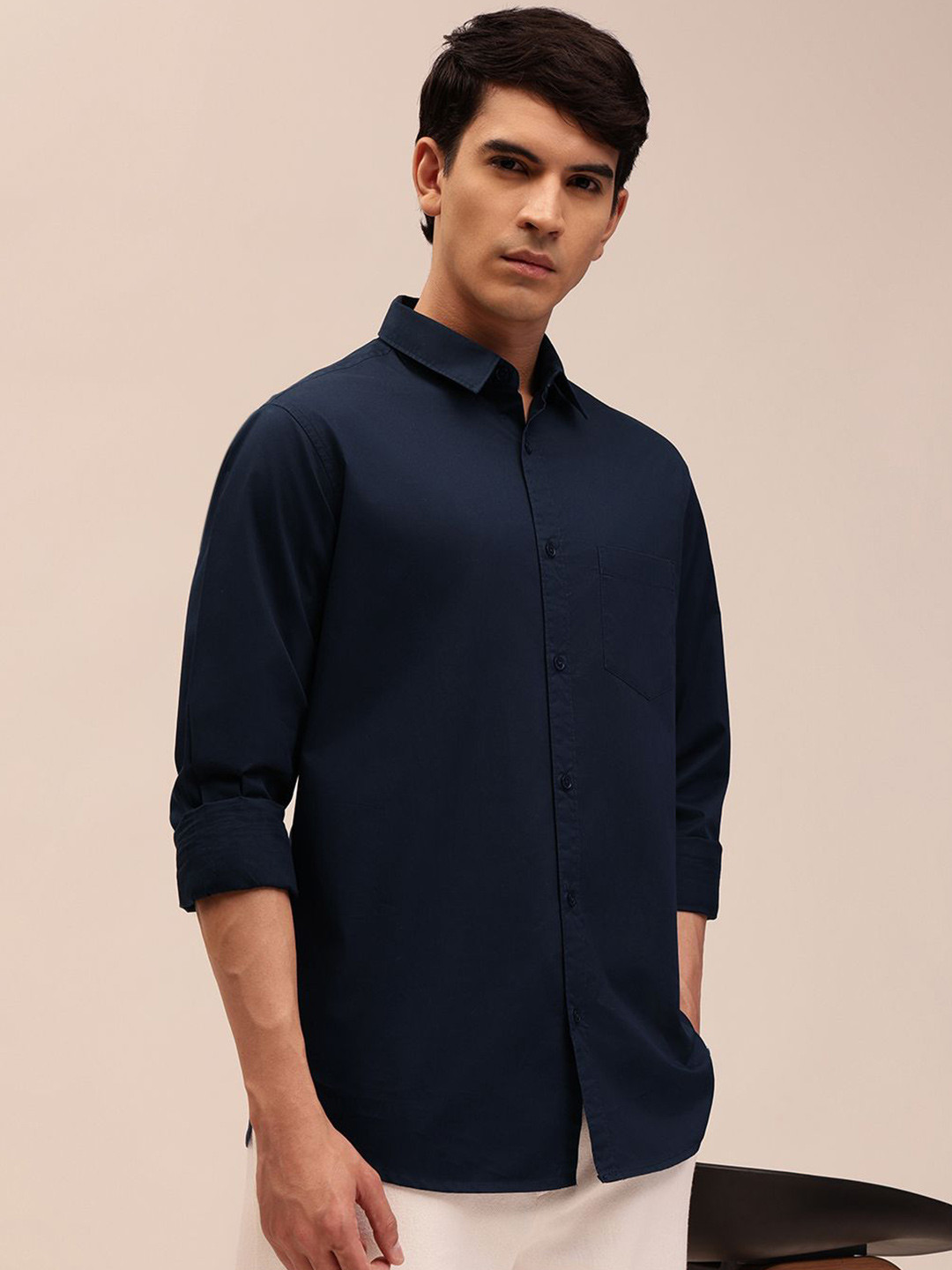 RAYNE BLACK Men Smart Slim Fit Casual Shirt