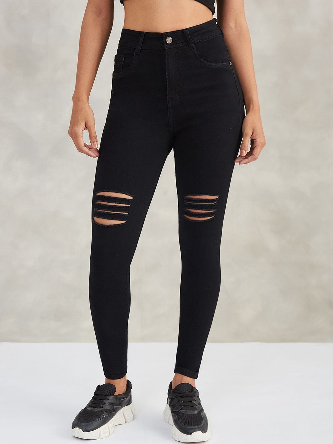 DOLCE CRUDO Women Slim Fit High Rise Mild Distressed Ripped Denim Stretchable Jeans