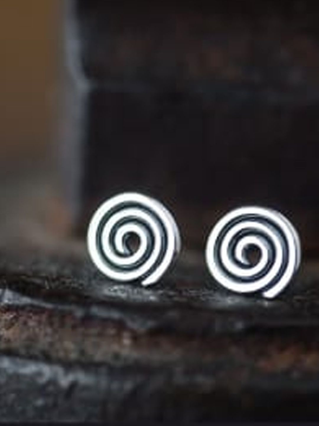 Sangria 925 Sterling Silver Spiral Design Stud Earrings