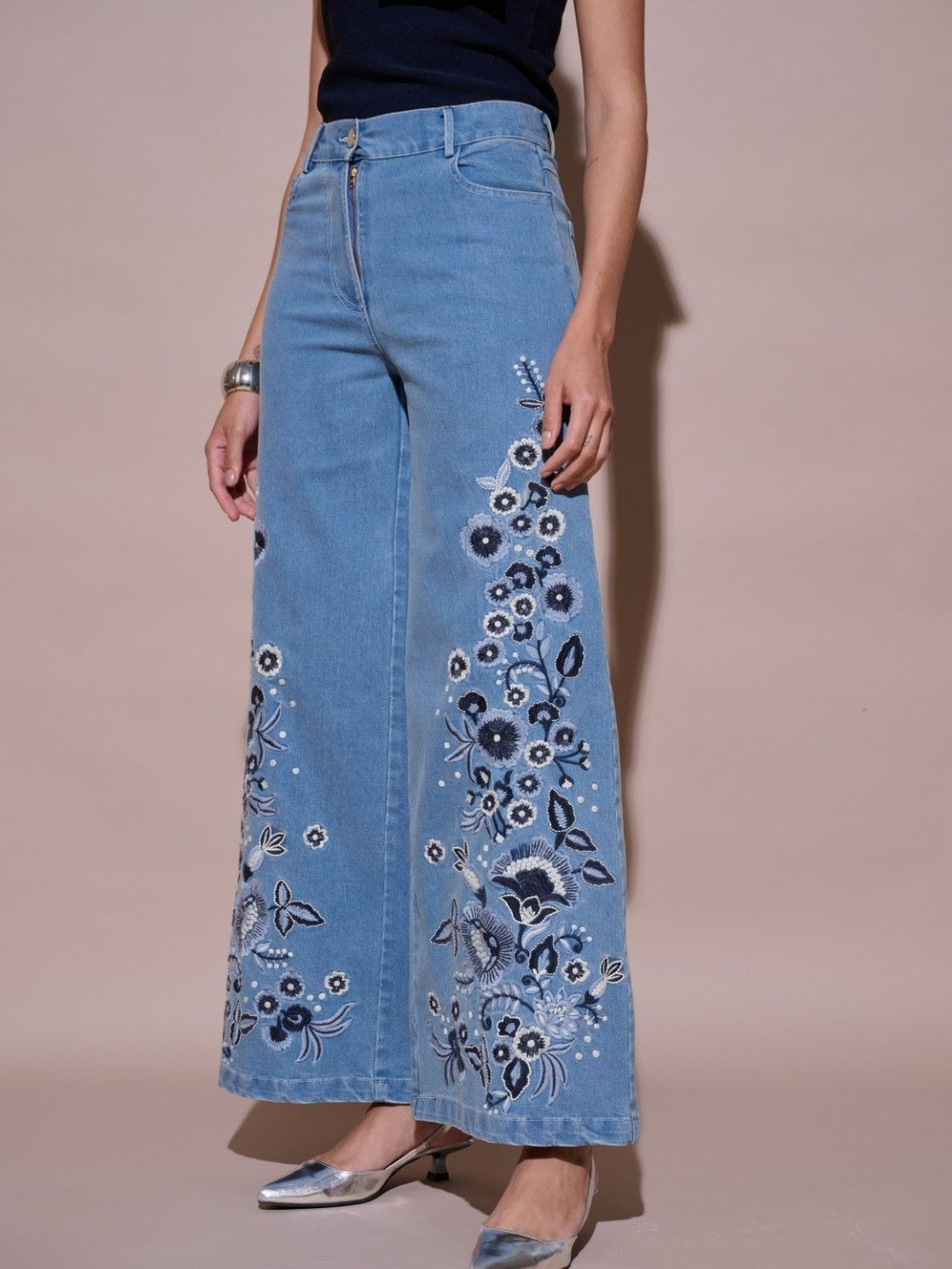 Style Island Charlotte Embroidered High-Rise Cotton Relaxed Fit Jean
