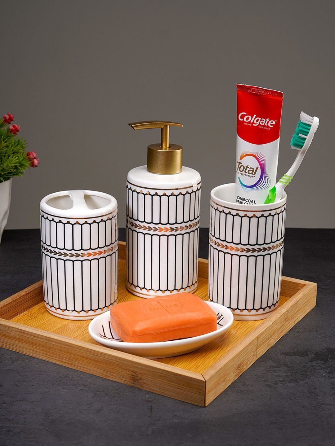 RUHANI HOMES White & Black 4 Pieces Striped Ceramic Bath Accessories Set