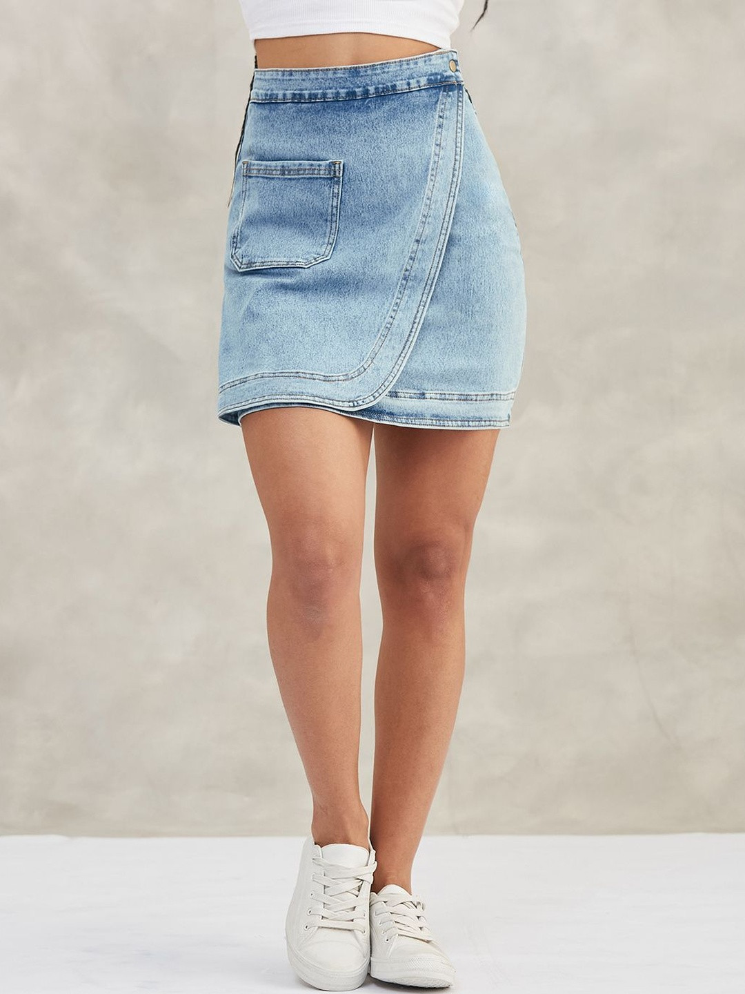 DOLCE CRUDO Women's Regular High Rise Clean look Above Knee Stretchable Denim Skirt