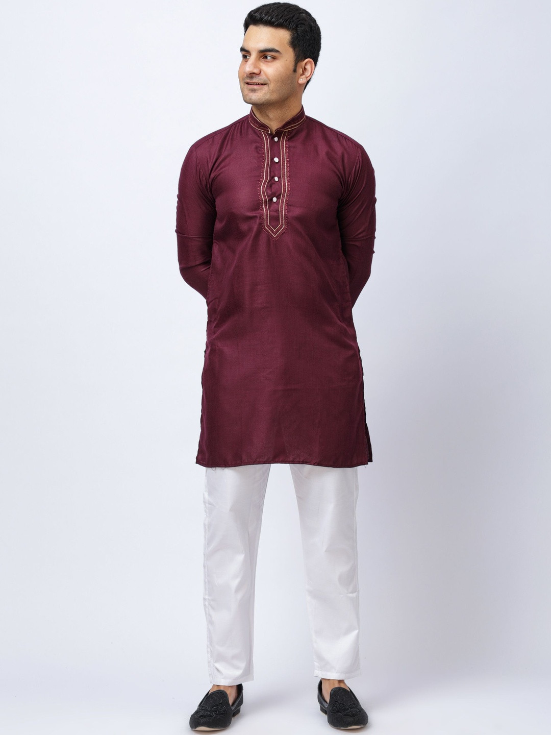 Aesthelia Men Regular Thread Work Kurta with Trousers