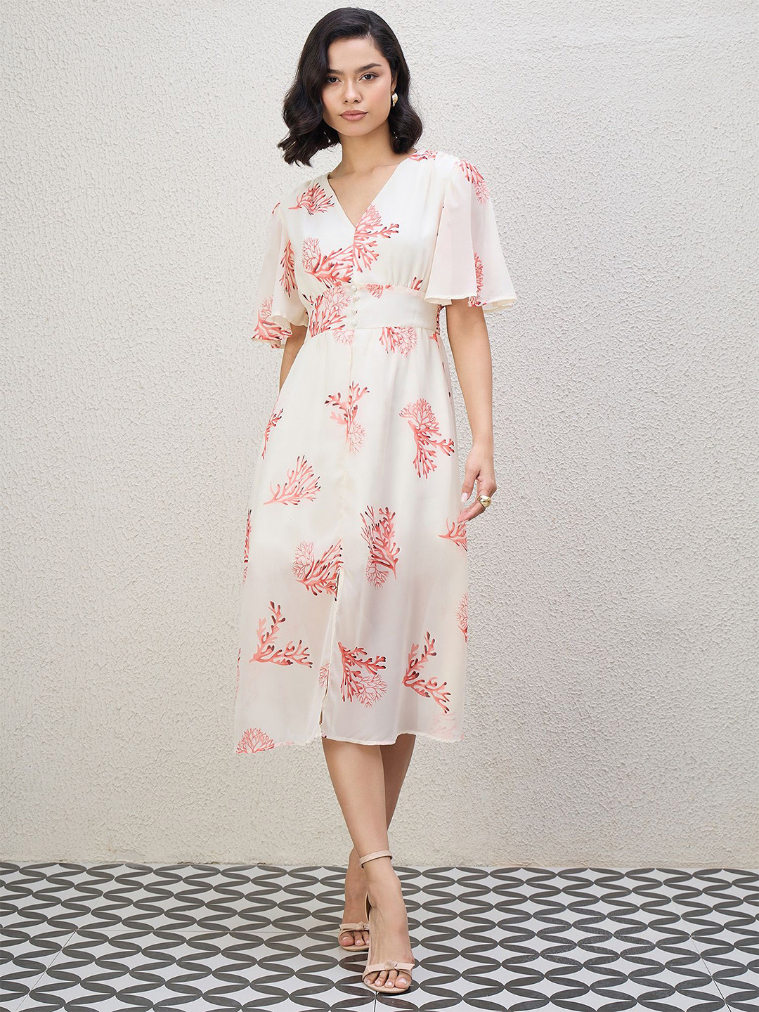 Kibo Floral Print Flutter Sleeve Crepe Fit & Flare Midi Dress