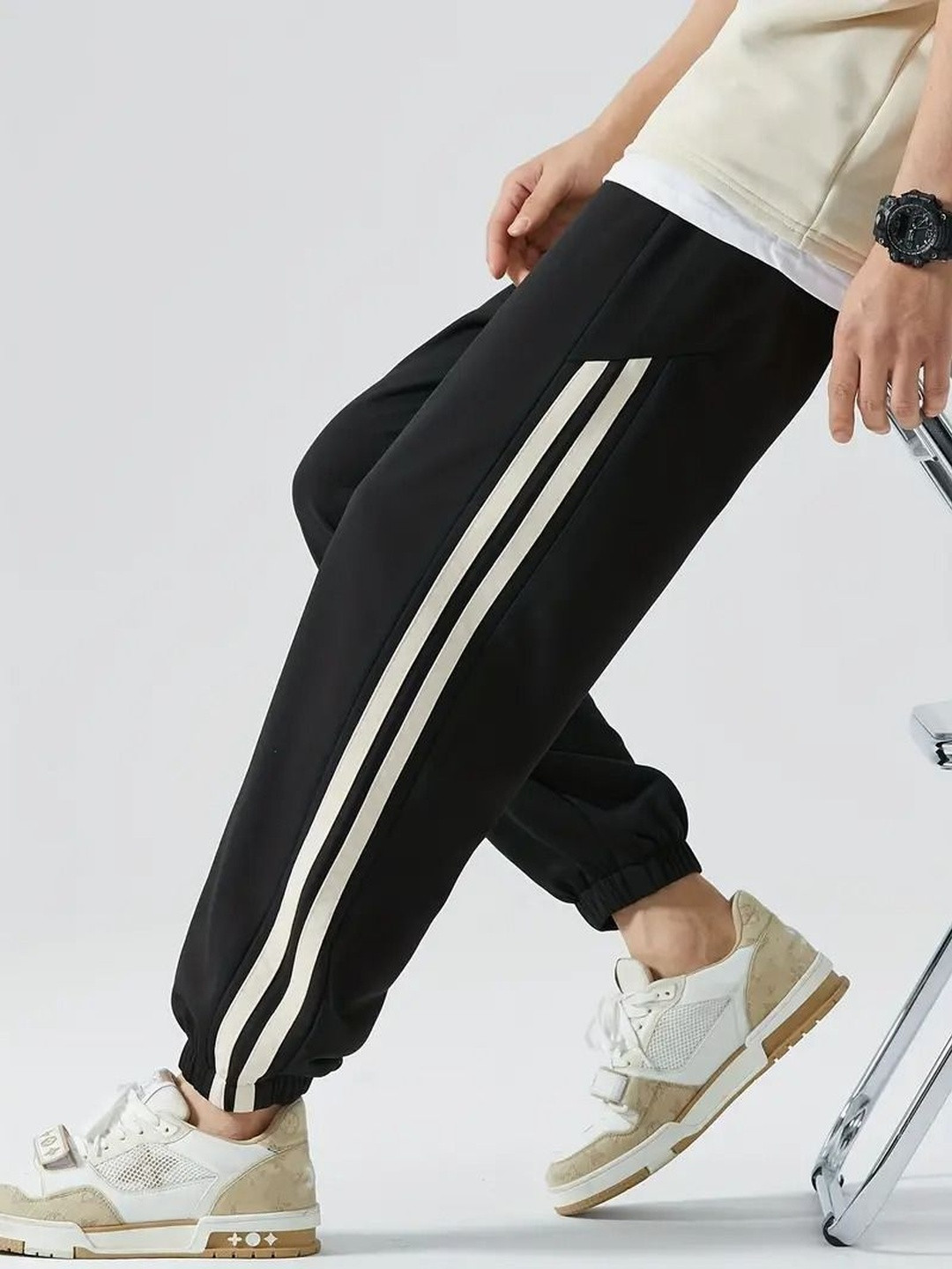 Q-rious Men Side Stripes Relaxed Fit Mid-Rise Joggers