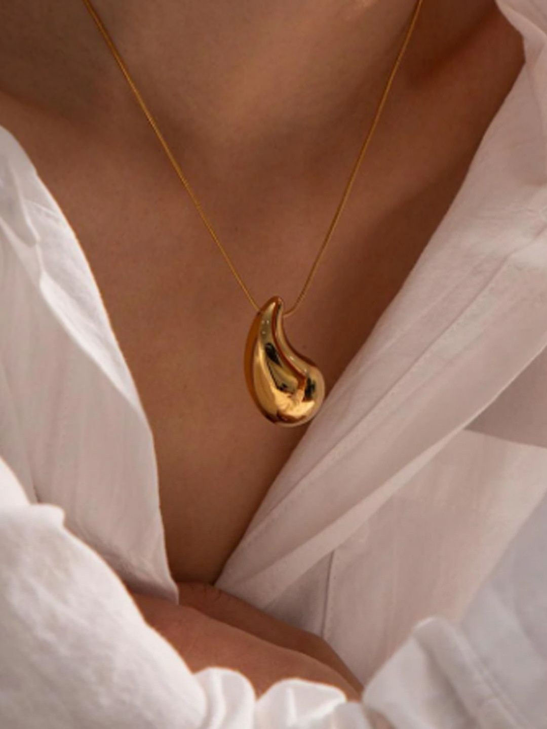 DIMPLERY Gold-Plated Water Drop Trendy Necklace