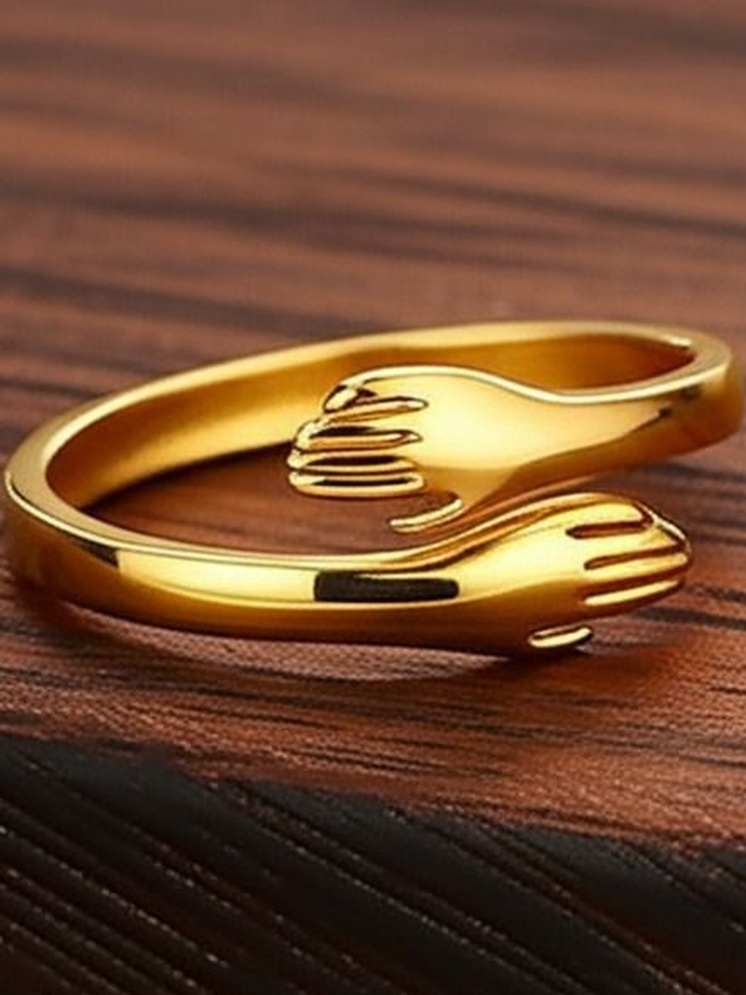 DressBerry Gold-Plated Cuddle Hug Design Finger Ring